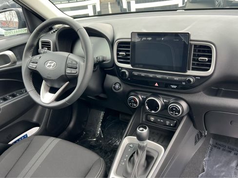 Certified 2026 Hyundai Venue SEL image 20