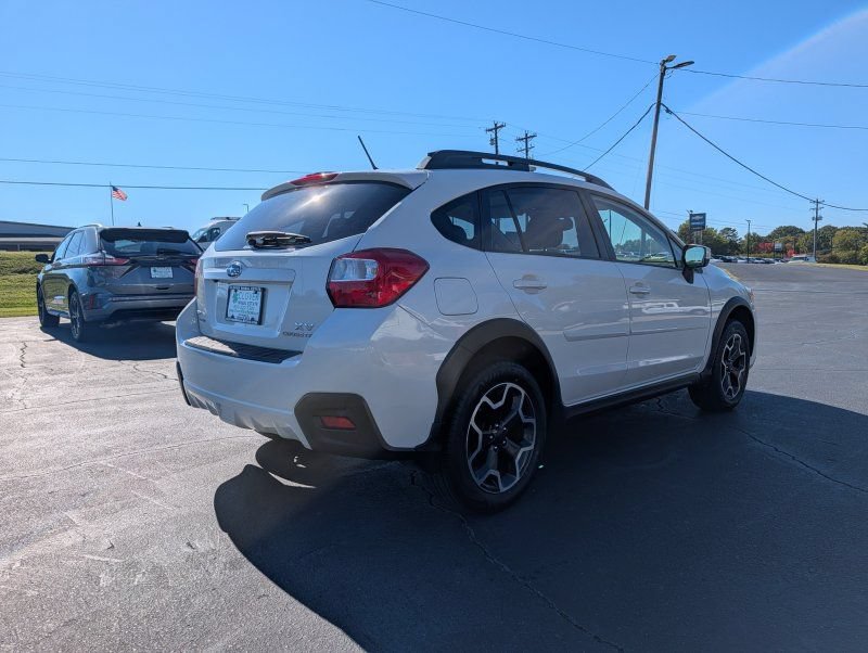 Used 2015 Subaru Crosstrek 2.0i Premium AWD/4WD image 6