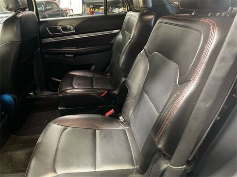 Used 2018 Ford Explorer Sport w/ Equipment Group 401A image 23