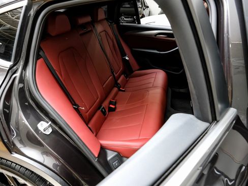 Used 2025 BMW X4 xDrive30i w/ Premium Package image 37