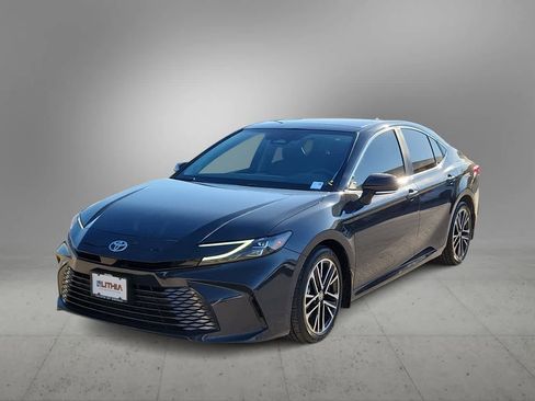 Certified 2025 Toyota Camry XLE image 4
