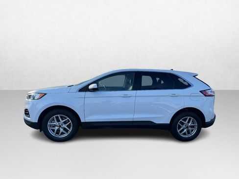 Used 2024 Ford Edge SEL w/ Convenience Package image 8