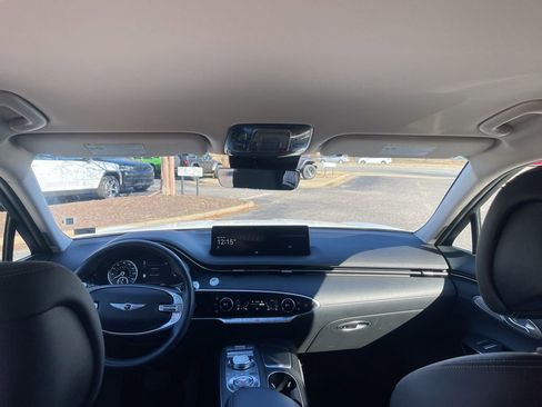 Used 2025 Genesis GV70 2.5T image 11