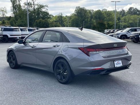 Certified 2023 Hyundai Elantra SEL FWD image 25
