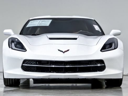 Used 2015 Chevrolet Corvette Stingray Coupe w/ 3LT Preferred Equipment Group RWD image 4