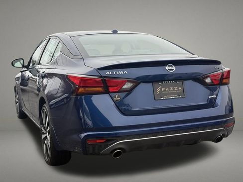 Used 2019 Nissan Altima 2.5 SR w/ SR Premium Package AWD/4WD image 3