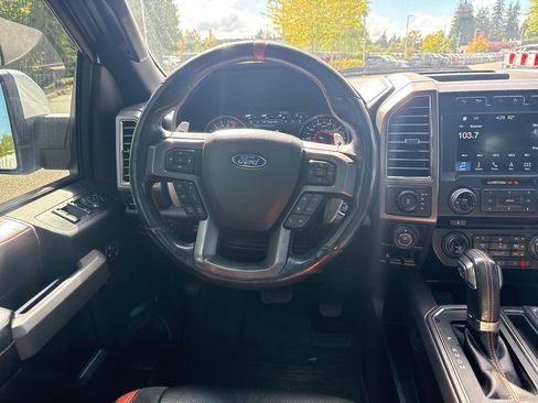 Used 2017 Ford F150 Raptor w/ Equipment Group 802A Luxury AWD/4WD image 8