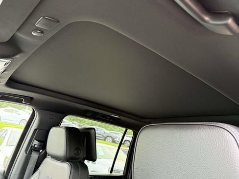 Certified 2024 GMC Yukon XL Denali w/ Advanced Technology Package AWD/4WD image 14