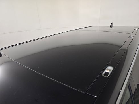 Used 2022 Rivian R1S Launch Edition image 13