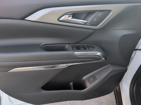 New 2026 Chevrolet Traverse LT w/ LPO, Floor Liner Package image 11