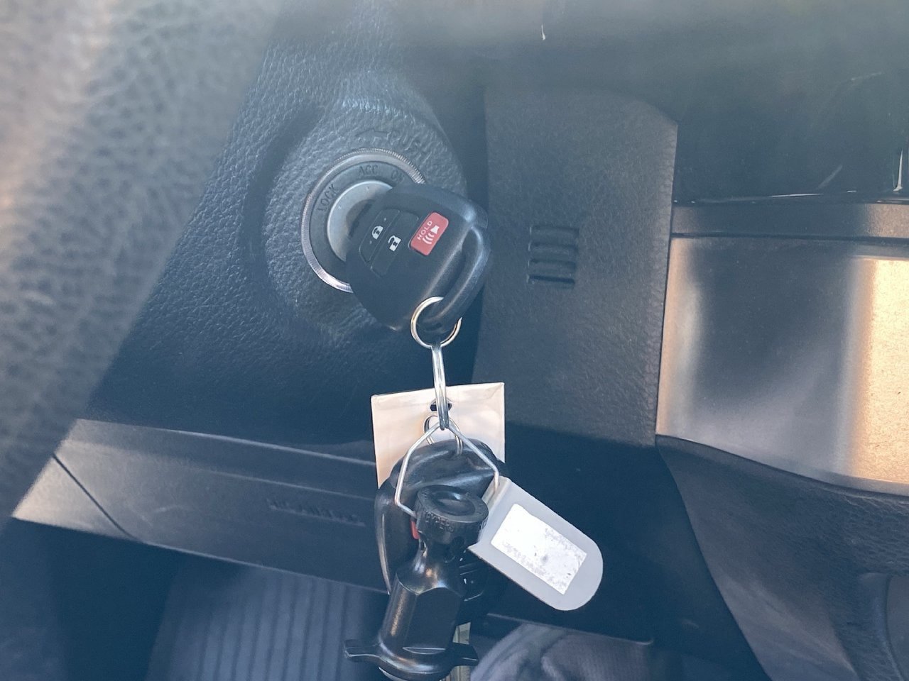 Used 2018 Toyota Tacoma SR w/ SR Convenience Package RWD image 10
