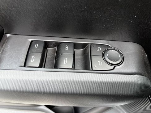 New 2025 GMC Canyon Elevation w/ Convenience Package image 27