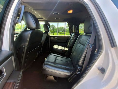 Used 2017 Ford Expedition Platinum RWD image 15