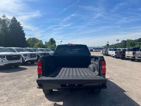 Used 2017 Chevrolet Silverado 1500 LT w/ All Star Edition AWD/4WD image 8