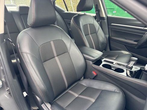 Used 2025 Nissan Altima 2.5 SR image 6