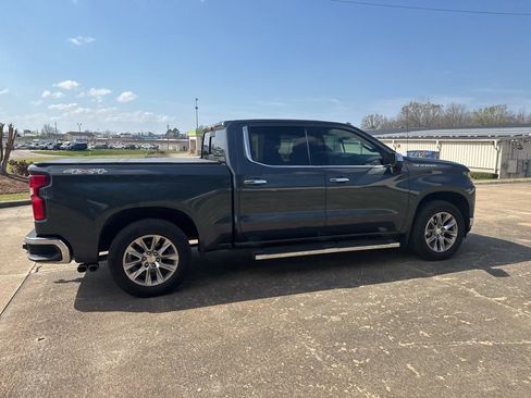 Used 2020 Chevrolet Silverado 1500 LTZ w/ LTZ Premium Package image 29