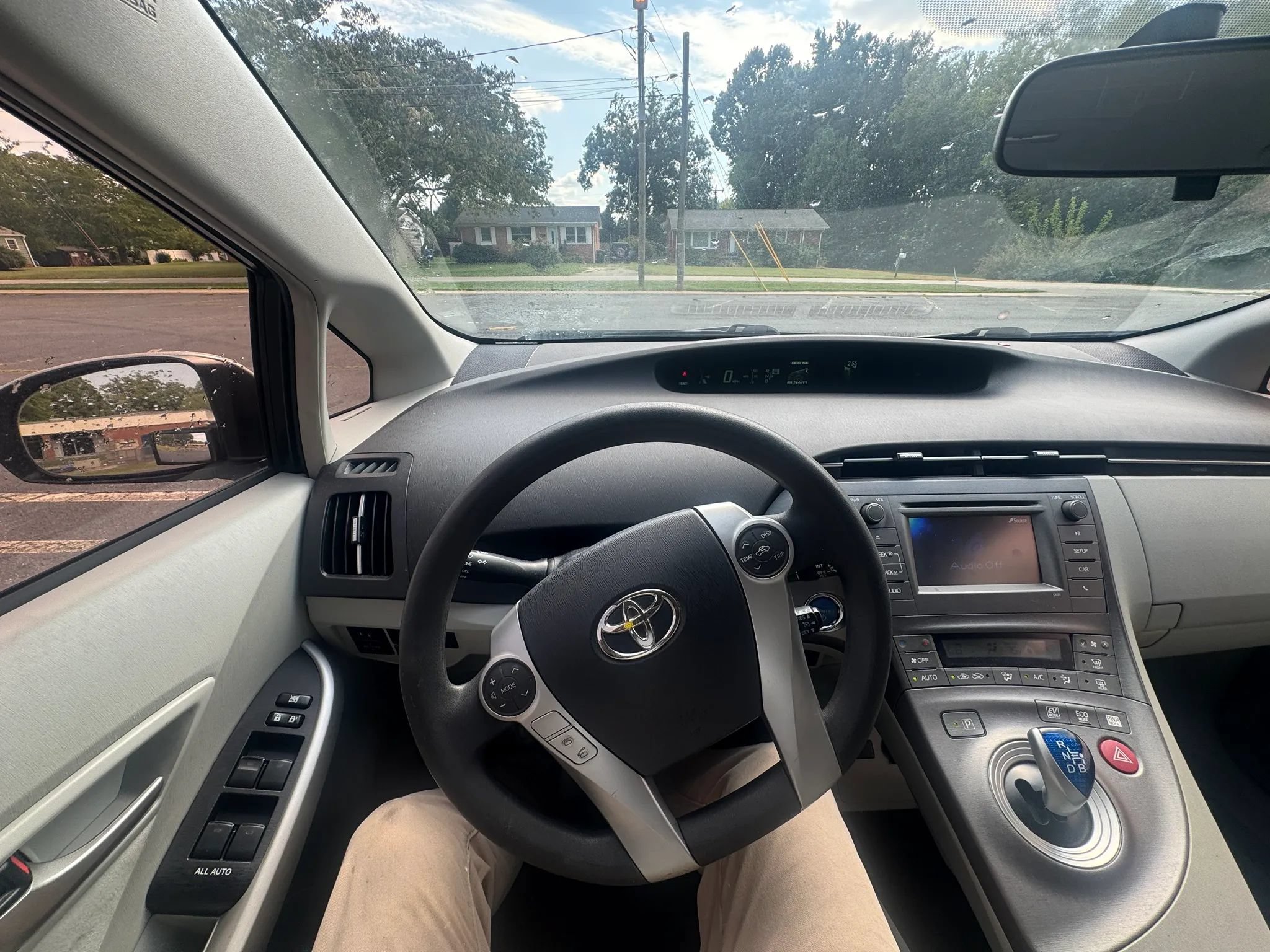 Used 2012 Toyota Prius Two FWD image 21