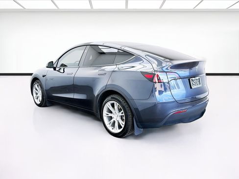 Used 2024 Tesla Model Y Long Range image 6