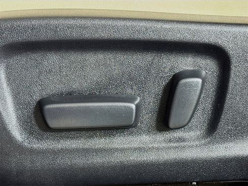 Used 2021 Lexus RX 350L FWD w/ Premium Package image 17