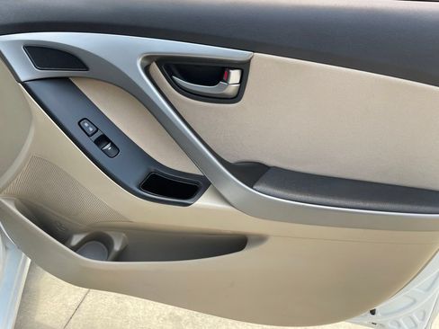 Used 2016 Hyundai Elantra Value Edition FWD image 22