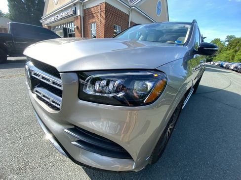 Used 2022 Mercedes-Benz GLS 450 4MATIC image 26