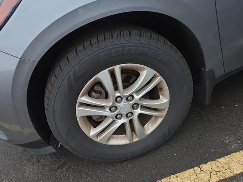 Used 2018 Buick Enclave Premium FWD image 2