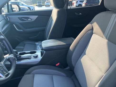 Certified 2024 Chevrolet Blazer LT w/ Convenience Package image 8