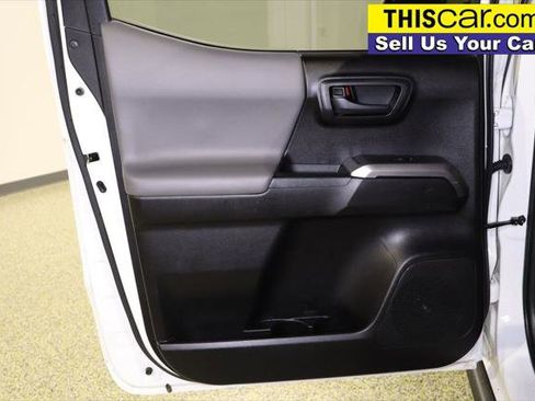 Used 2021 Toyota Tacoma SR5 RWD image 25