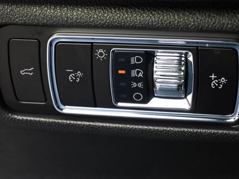 New 2026 Lincoln Corsair Premiere image 24