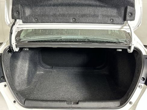 Used 2021 Honda Insight EX image 29