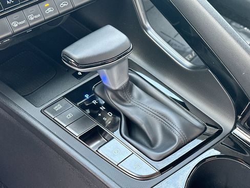 Used 2025 Hyundai Elantra SEL FWD image 20