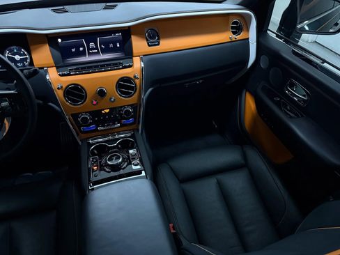 Used 2022 Rolls-Royce Cullinan image 44