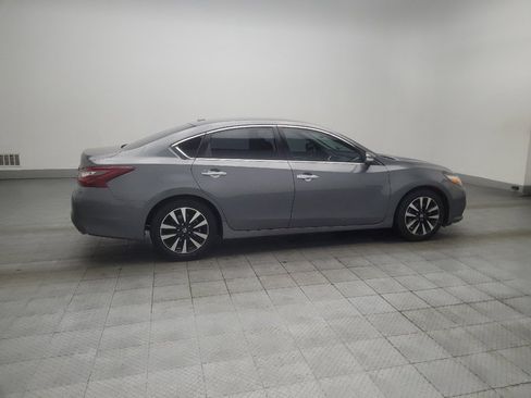 Used 2018 Nissan Altima 2.5 SL FWD image 10
