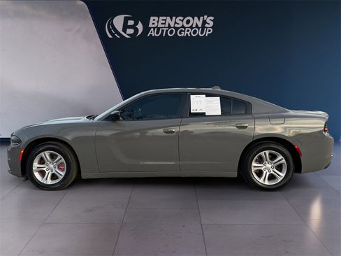 Used 2023 Dodge Charger SXT image 2