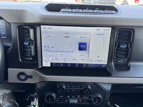 Used 2022 Ford Bronco Wildtrak image 23