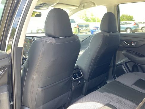 Used 2025 Subaru Outback Premium image 17