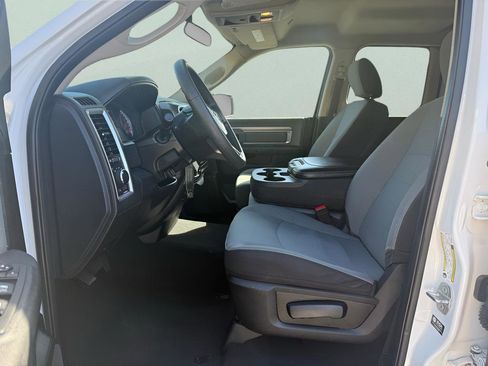 Used 2024 RAM 1500 Classic SLT image 25