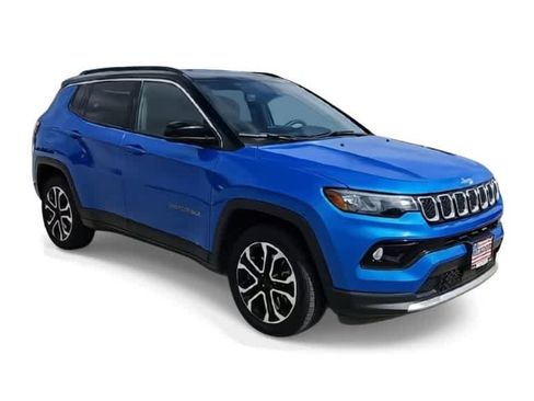 Used 2024 Jeep Compass Limited AWD/4WD image 2