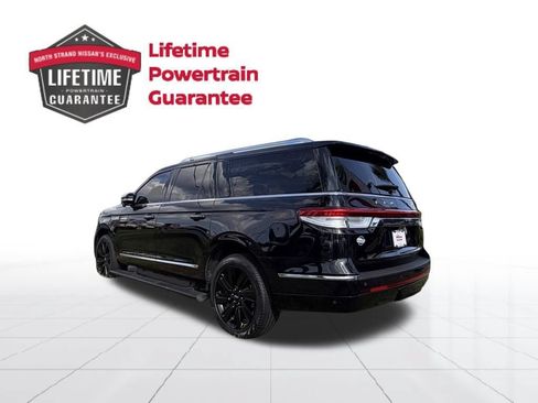 Used 2023 Lincoln Navigator L Reserve AWD/4WD image 3