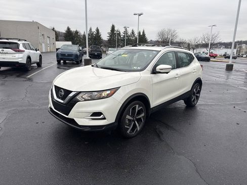 Certified 2022 Nissan Rogue Sport SL image 3