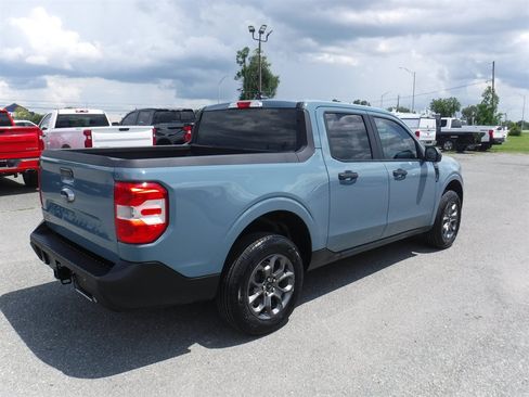 Used 2023 Ford Maverick XLT FWD image 2