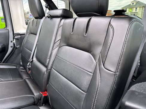 Used 2023 Jeep Wrangler Unlimited Sahara w/ Cold Weather Group image 8