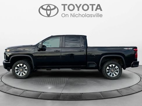 Used 2022 Chevrolet Silverado 2500 Custom w/ Gooseneck/5TH Wheel Package image 3