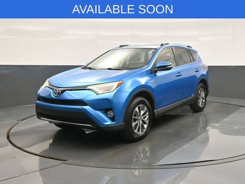 Used 2016 Toyota RAV4 XLE AWD/4WD image 3
