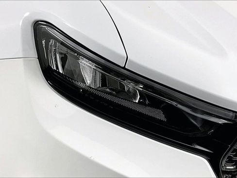 Used 2025 Jeep Grand Cherokee 4WD image 31