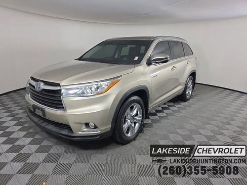 Used 2014 Toyota Highlander Limited Platinum AWD/4WD image 1