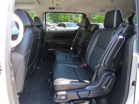 Used 2025 Honda Odyssey Elite image 14