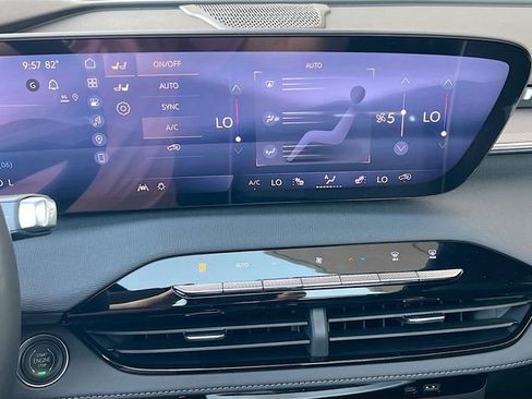 New 2026 Buick Enclave Sport Touring w/ Power Package image 11