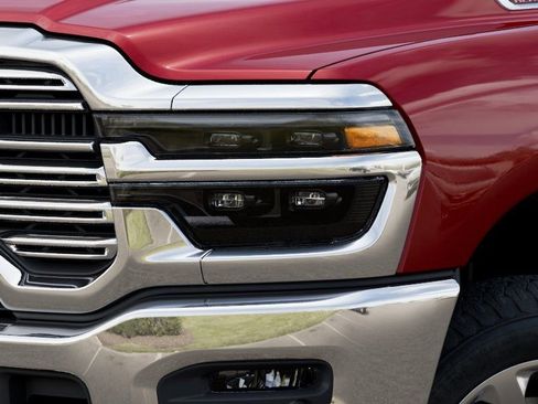 New 2026 RAM 2500 Laramie AWD/4WD image 10