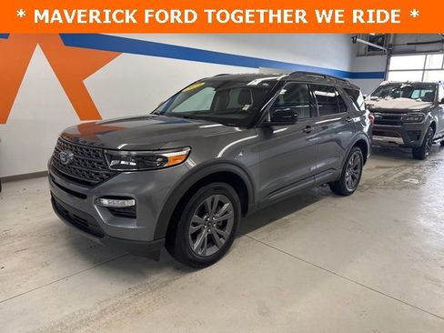 Used 2023 Ford Explorer XLT w/ Equipment Group 202A image 2
